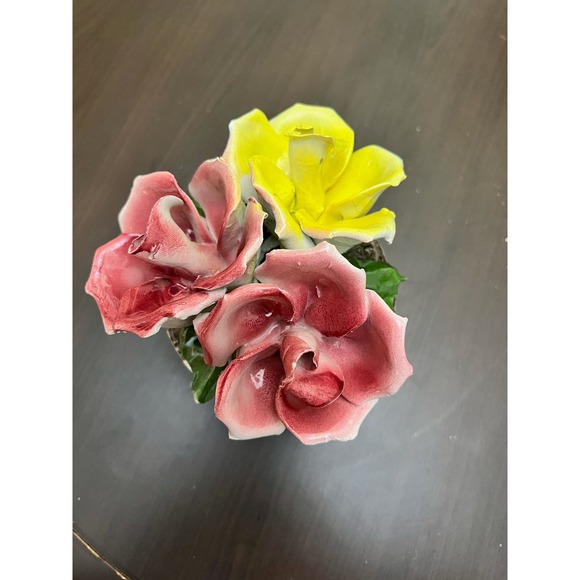 Vintage Capodimonte Floral Arrangement - Picture 3 of 5